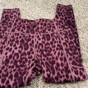 Women’s VS Leggings